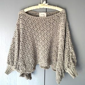 Jessica Simpson crotchet dolman sleeve top